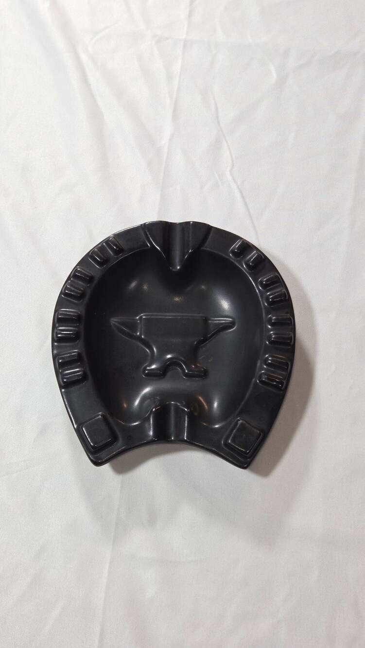 Royal Haeger Anvil Horseshoe Black Ceramic Ashtray 142 USA